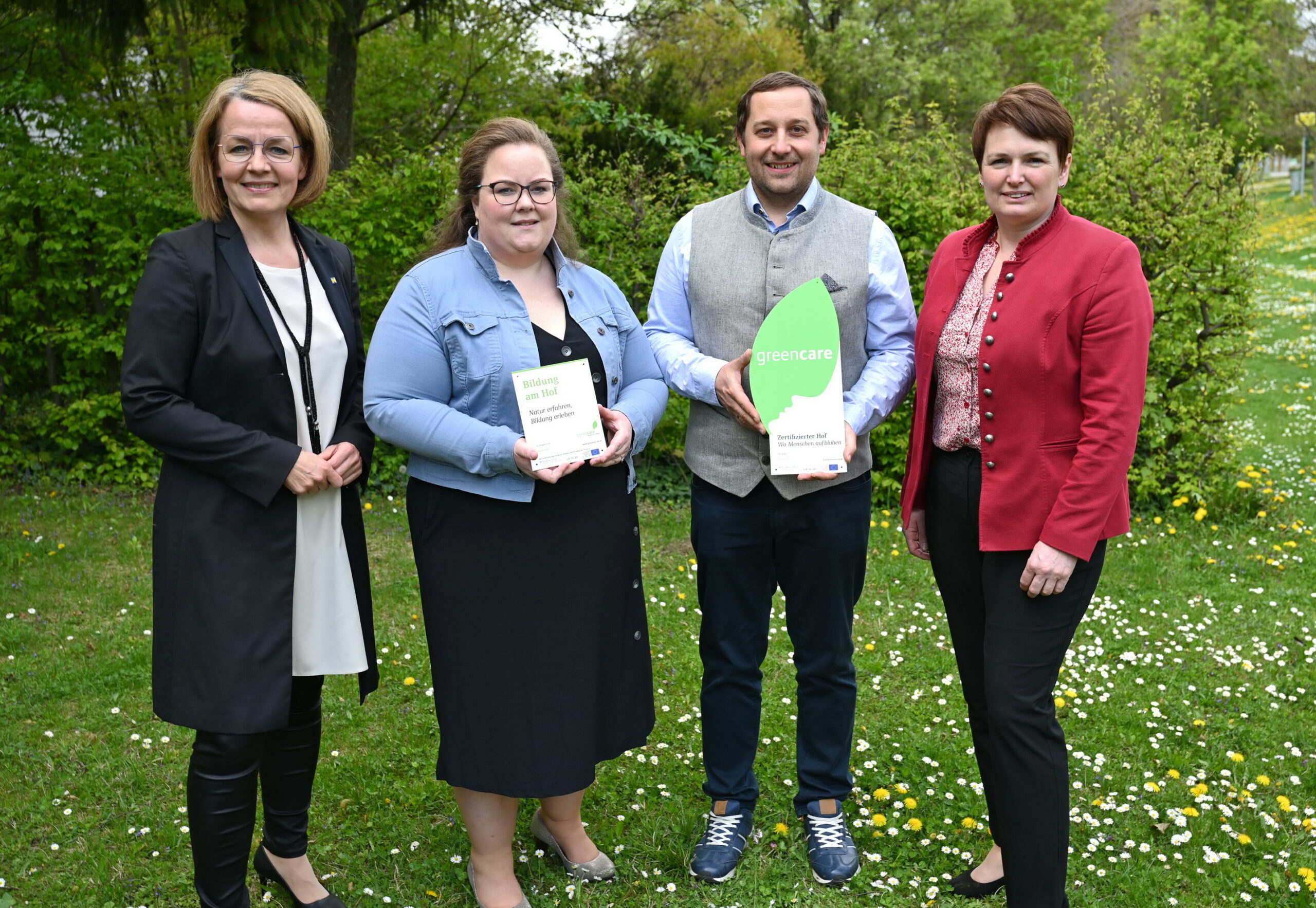 Green-Care-Hoftafel an Fachschule Warth verliehen