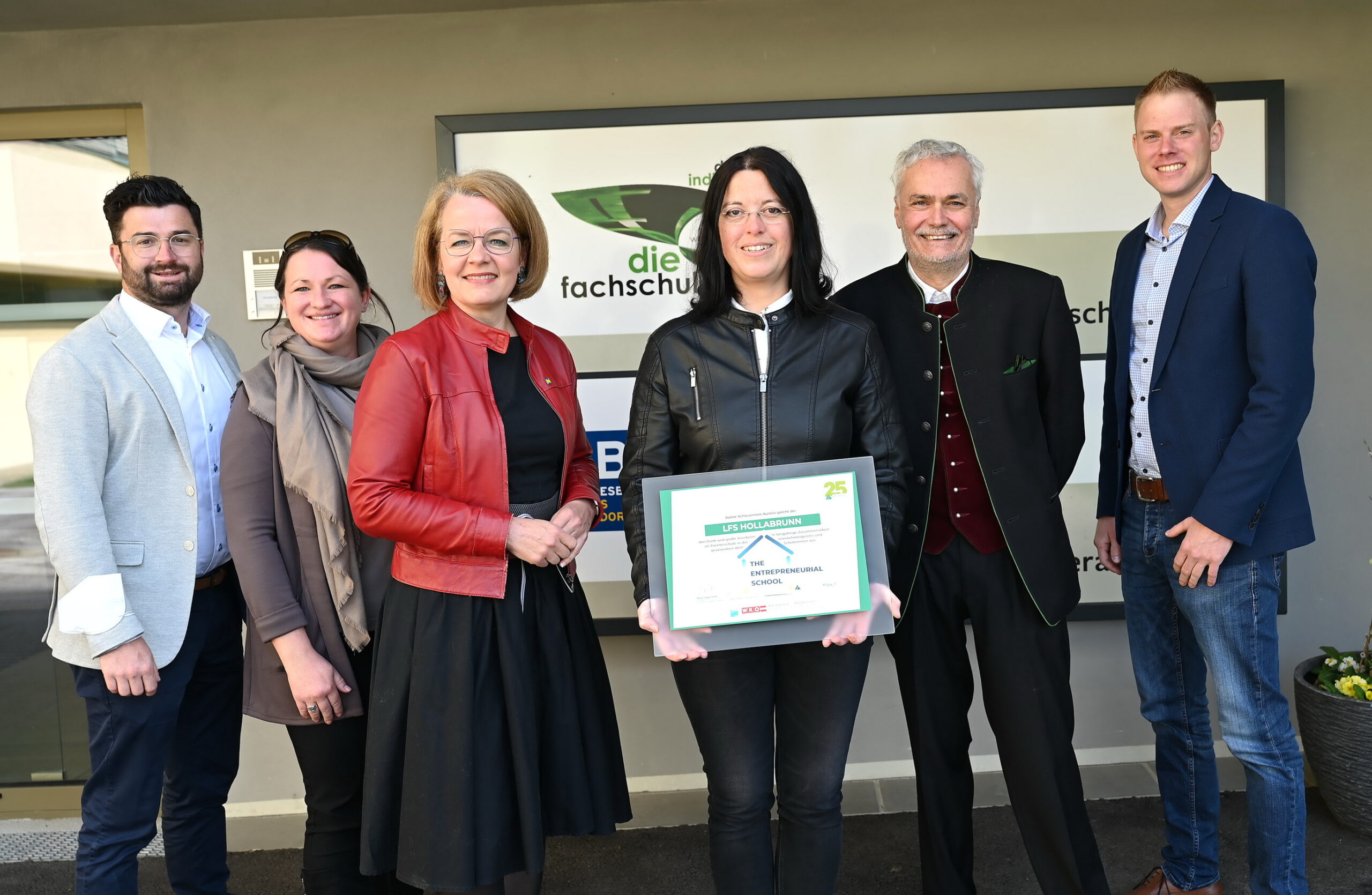 Fachschule Hollabrunn mit „Entrepreneurial School Award 2022“ ausgezeichnet