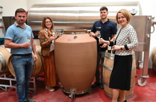 Mistelbach Amphoren-Wein_Copyright Jürgen Mück Mistelbach Amphoren-Wein_Copyright Jürgen Mück