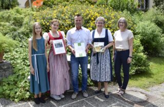 Landwirtschaftliche Fachschule Soo§ gewinnt Nachhaltigkeitsaward der Hagelversicherung Landwirtschaftliche Fachschule Soo§ gewinnt Nachhaltigkeitsaward der Hagelversicherung