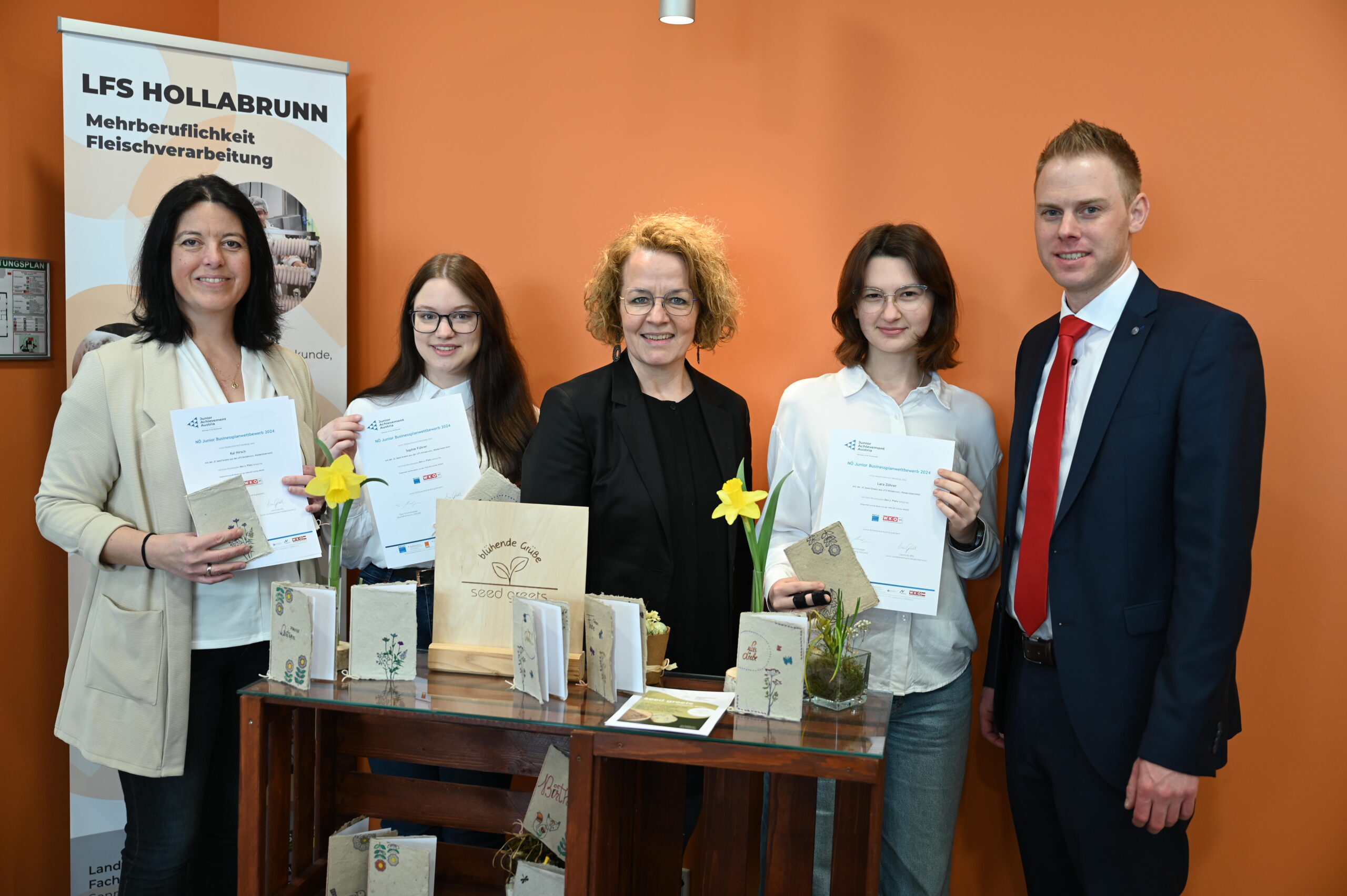 Juniorfirma der Fachschule Hollabrunn holt zweiten Platz beim Businessplan-Wettbewerb