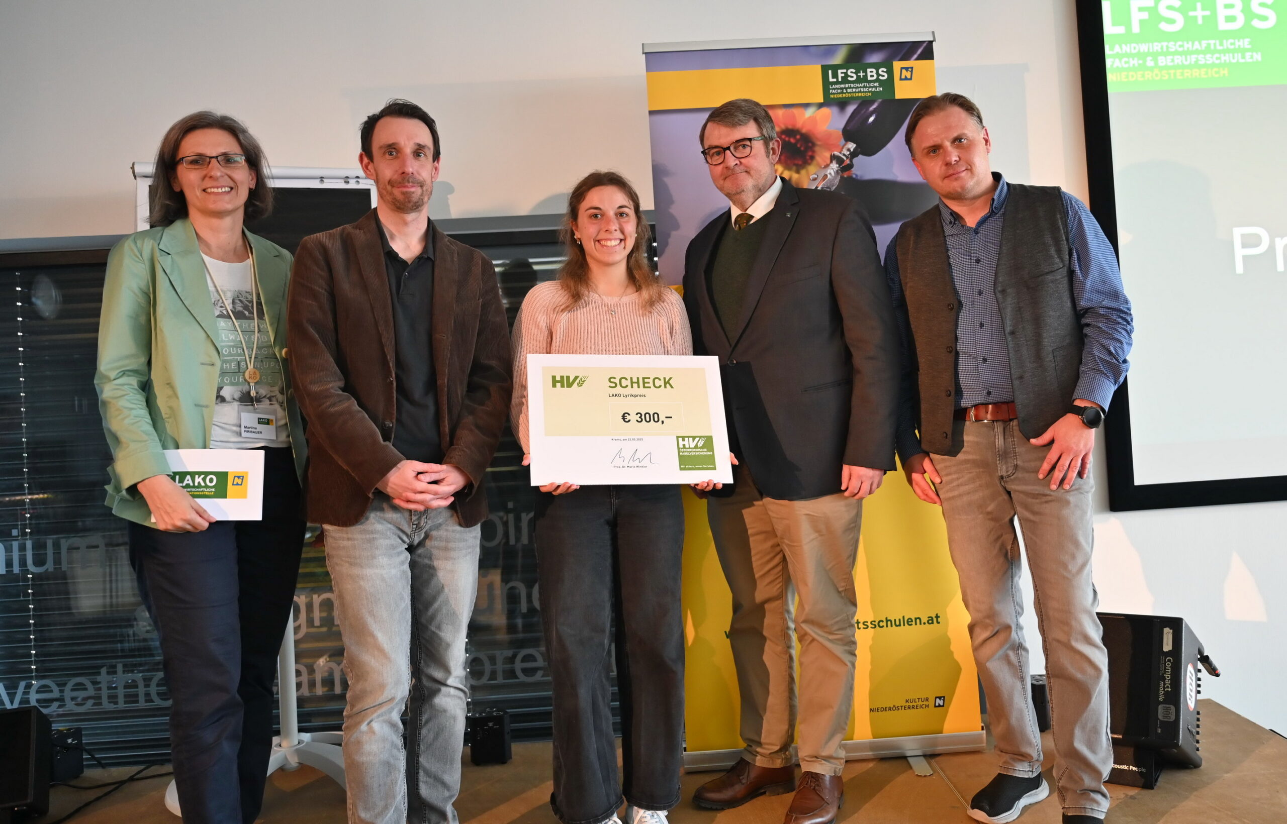 Lyrik 1.Platz-Langenlois-Bühne-25+ Lyrik 1.Platz-Langenlois-Bühne-25+
