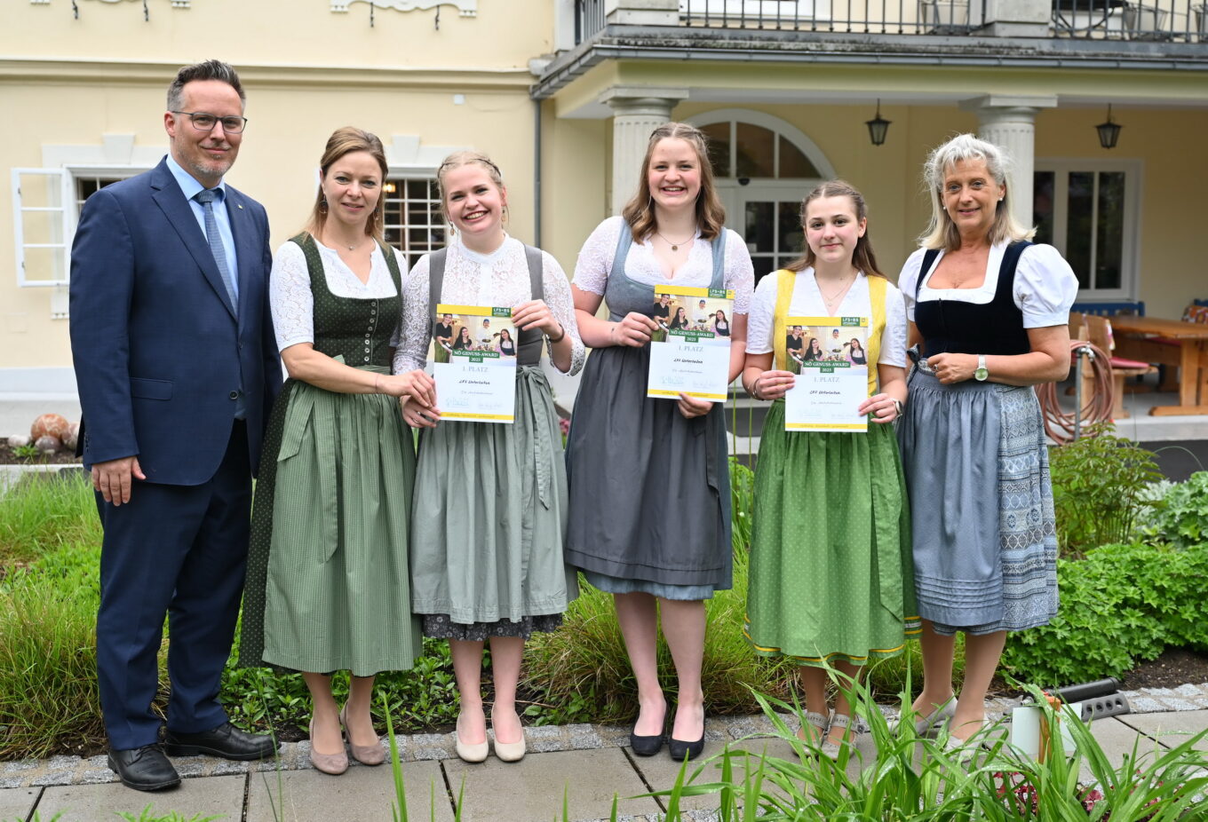 Fachschule Unterleiten siegt zum zweiten Mal beim NÖ Genuss-Award Fachschule Unterleiten siegt zum zweiten Mal beim NÖ Genuss-Award