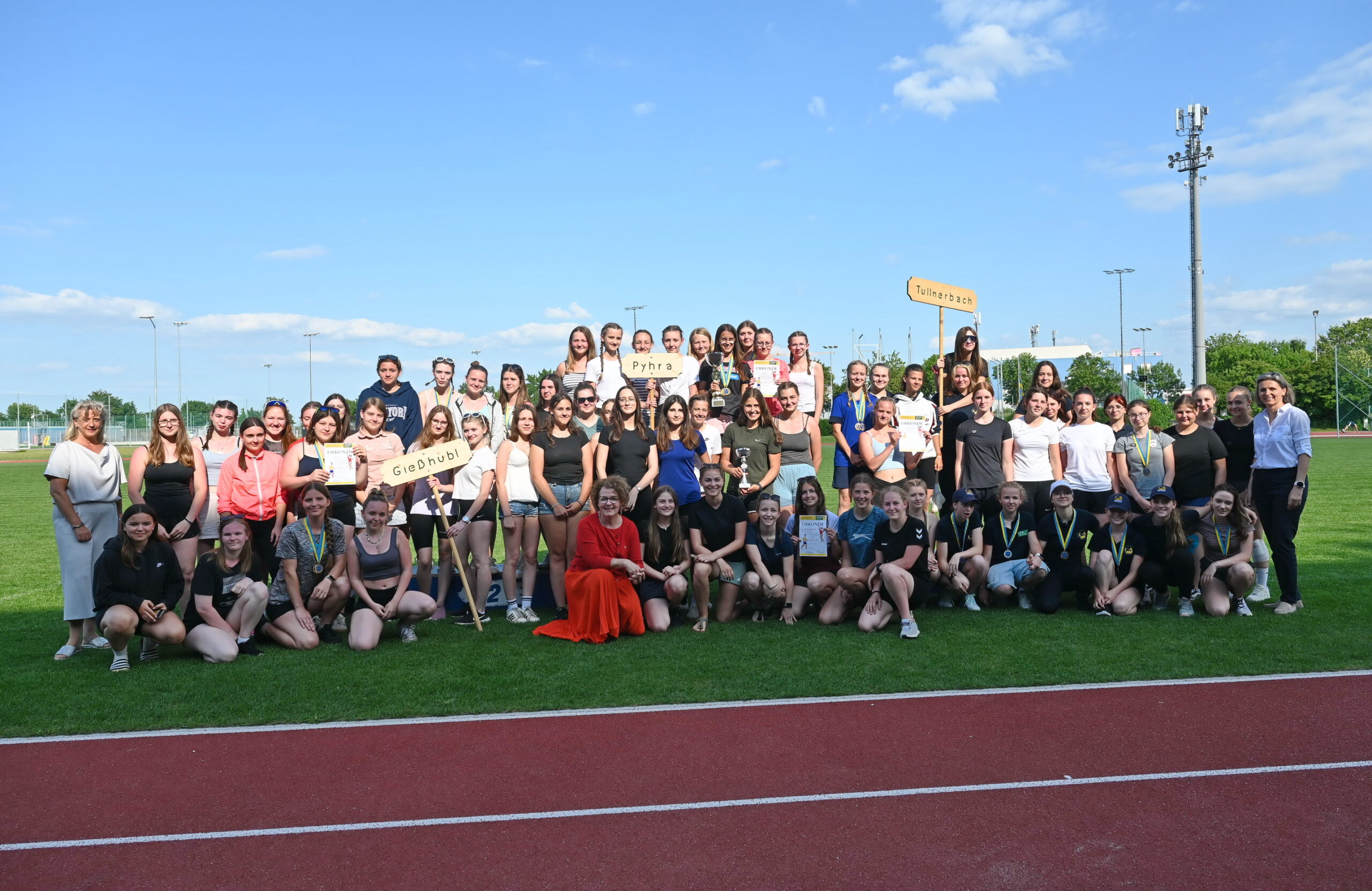 Mädchen Gesamtwertung 1.2.3.Platz-25 Copyright Mück Mädchen Gesamtwertung 1.2.3.Platz-25 Copyright Mück