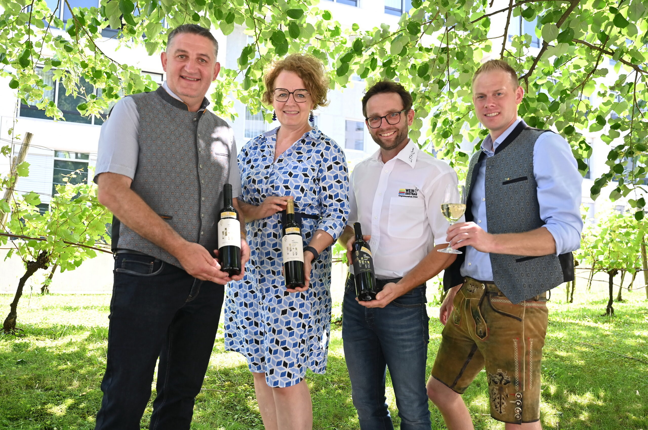 Landesweingüter Retz und Krems im Kreis der SALON-Weine