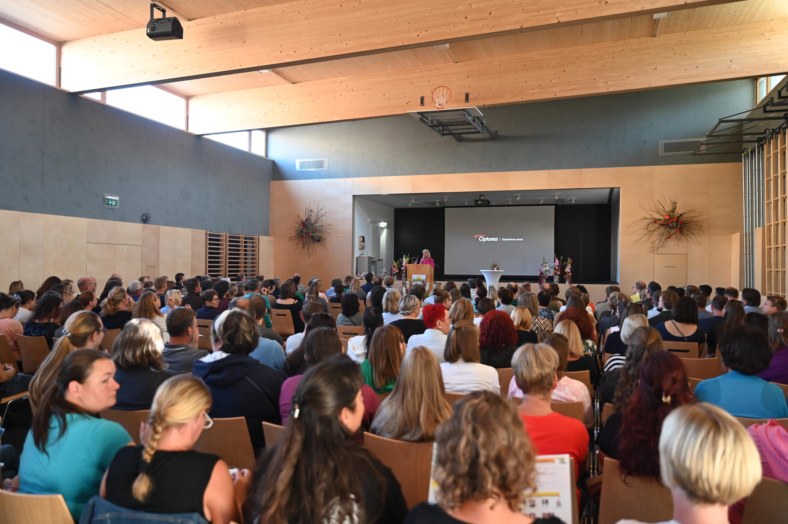 Saal1 Saal1