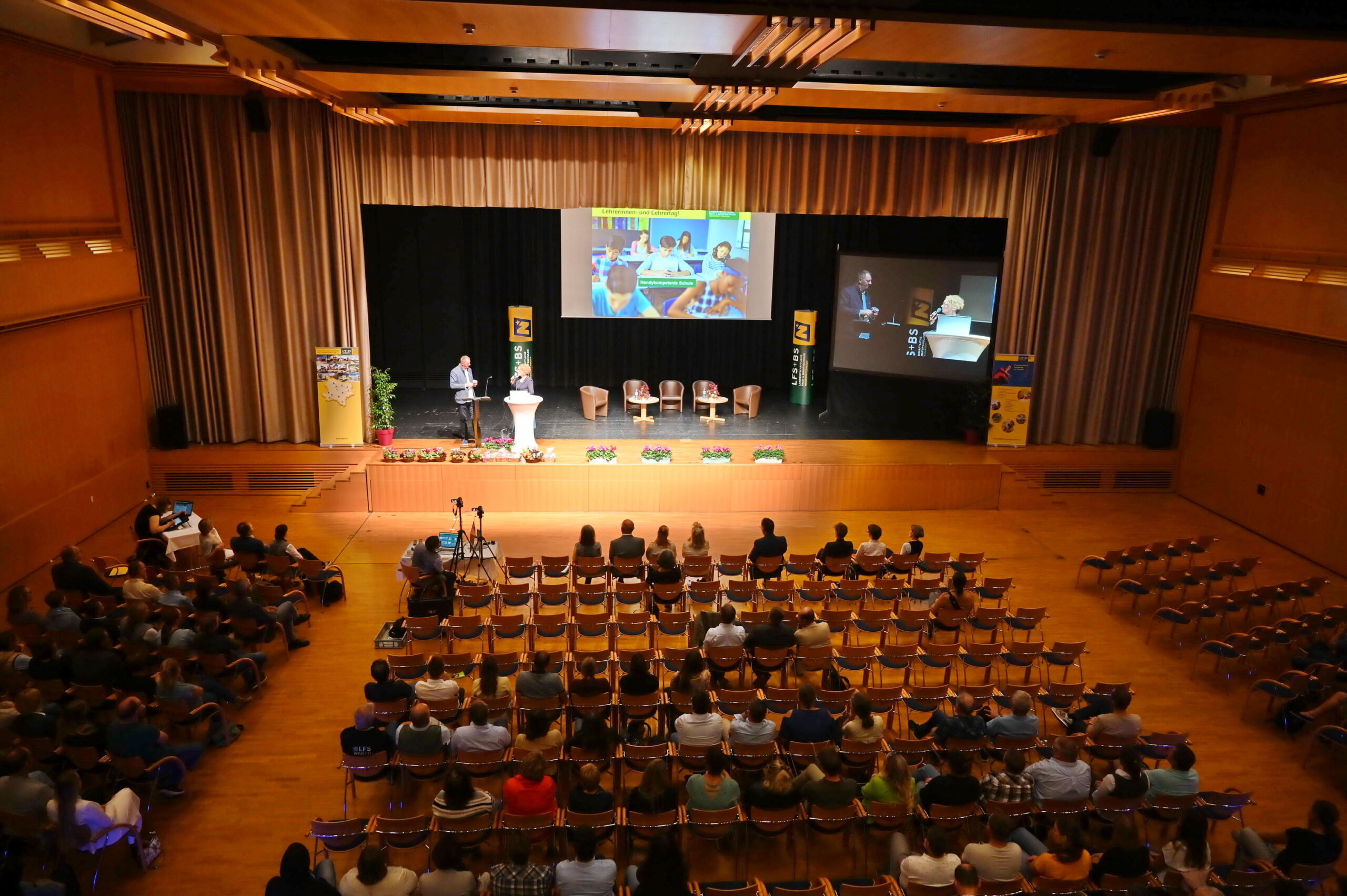 Saal+