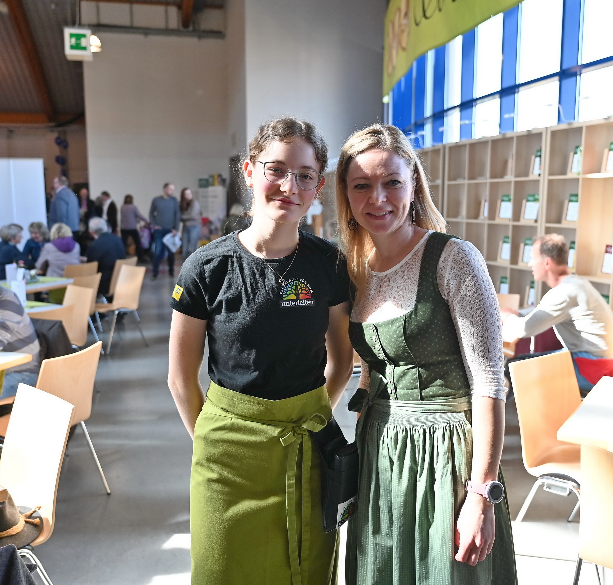 Unterleiten-Cafe2+Direktorin-zugeschnitten