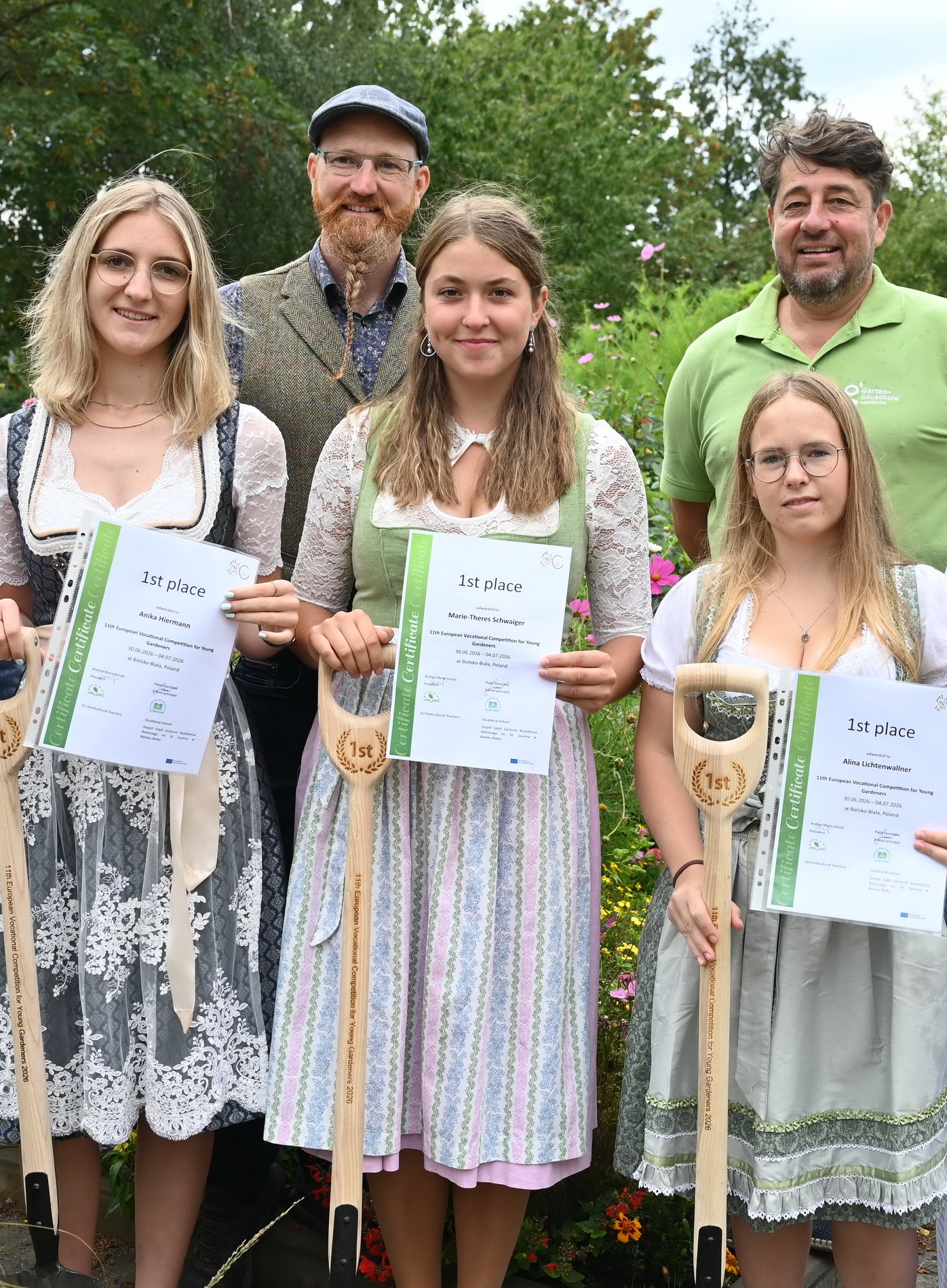 Langenlois-Junggärtnerinnen-26 zugeschnitten